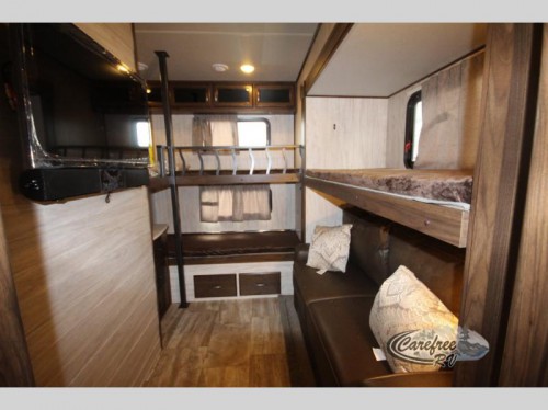 New 2018 Palomino Columbus Compass 374BHC fifth wheel